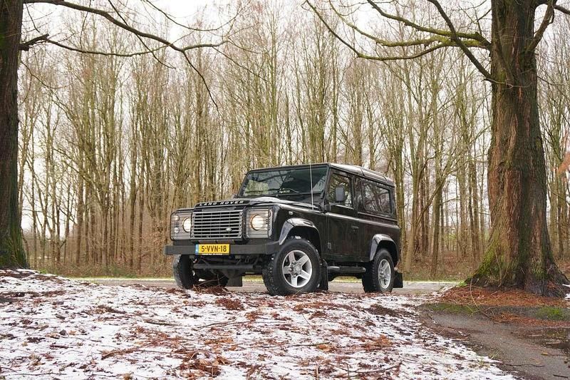Occasion Land Rover Defender 122 PK (89 kW) 2012 Zwart Van
