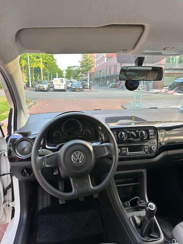 Wit Gebruikt 2013 VW up! Move Hatchback | € 3.999 (Eerlijke prijs) - Afbeelding 1/4