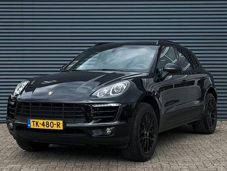 Zwart Occasion 2015 Porsche Macan S SUV | € 30.950 - Afbeelding 1/4