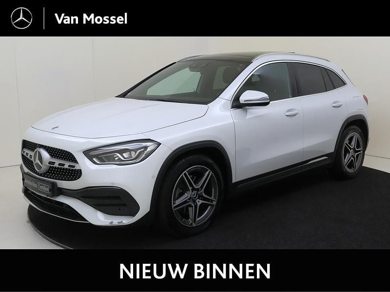 Wit Gebruikt 2021 Mercedes GLA250 AMG line SUV | € 34.945 (Super prijs) - Afbeelding 1/4