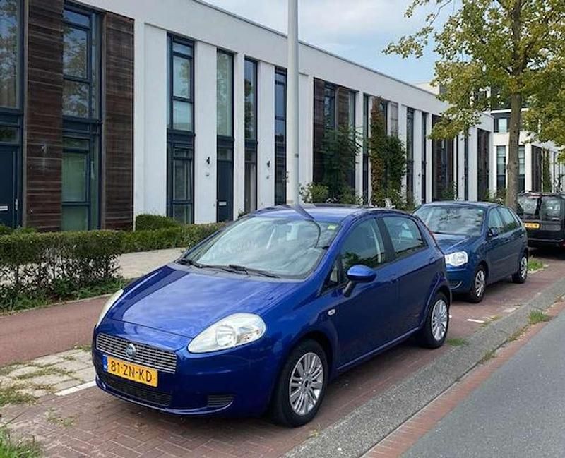 Blauw Gebruikt 2008 Fiat Punto Dynamic Hatchback | € 1.999 (Goede deal) - Afbeelding 1/4