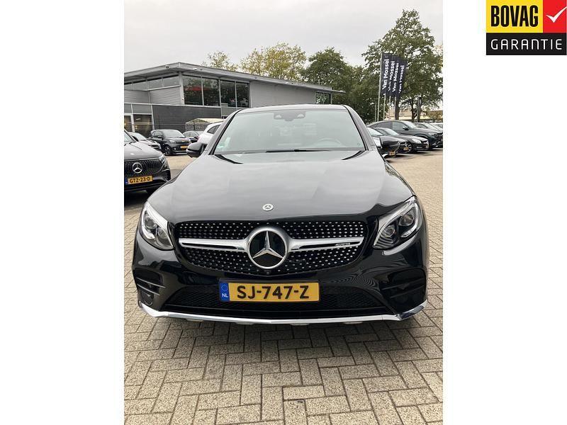 Zwart Gebruikt 2018 Mercedes GLC250 Premium Plus Coupé | € 43.950 (Duur) - Afbeelding 1/4
