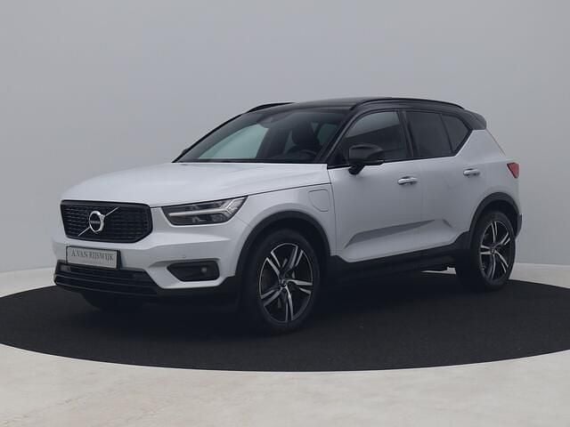 Grijs Gebruikt 2021 Volvo XC40 R-Design SUV | € 30.700 (Eerlijke prijs) - Afbeelding 1/4