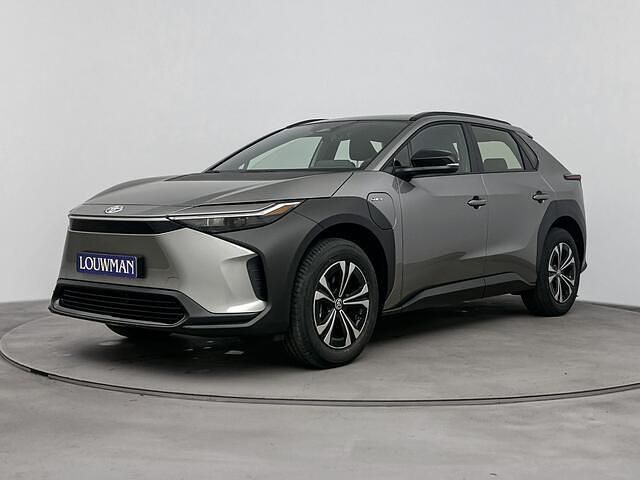 Grijs Gebruikt 2025 Toyota bZ4X Active SUV | € 38.950 (Goede deal) - Afbeelding 1/4