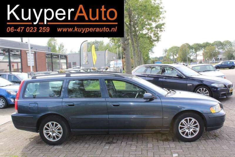 Occasion Volvo V70 170 PK (125 kW) 2004 Blauw, metallic lak Stationwagen