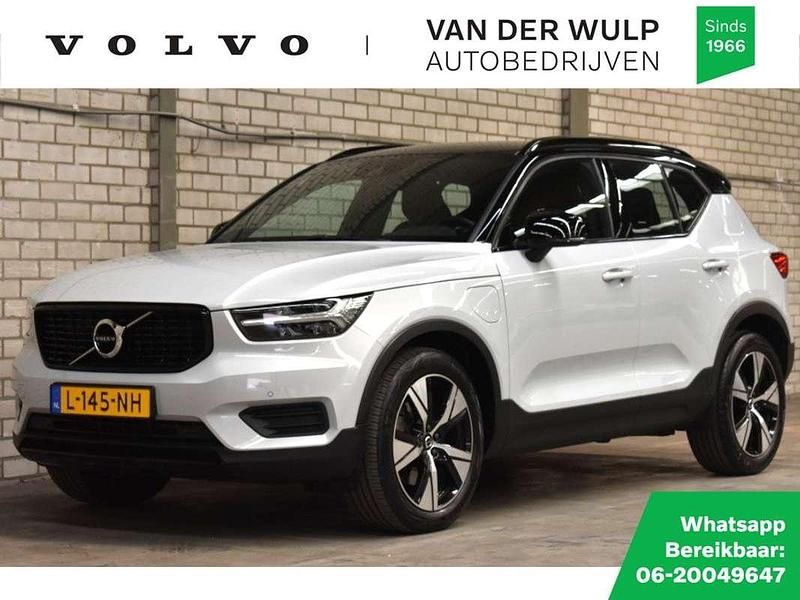 Grijs Gebruikt 2021 Volvo XC40 R-Design SUV | € 34.950 (Eerlijke prijs) - Afbeelding 1/4
