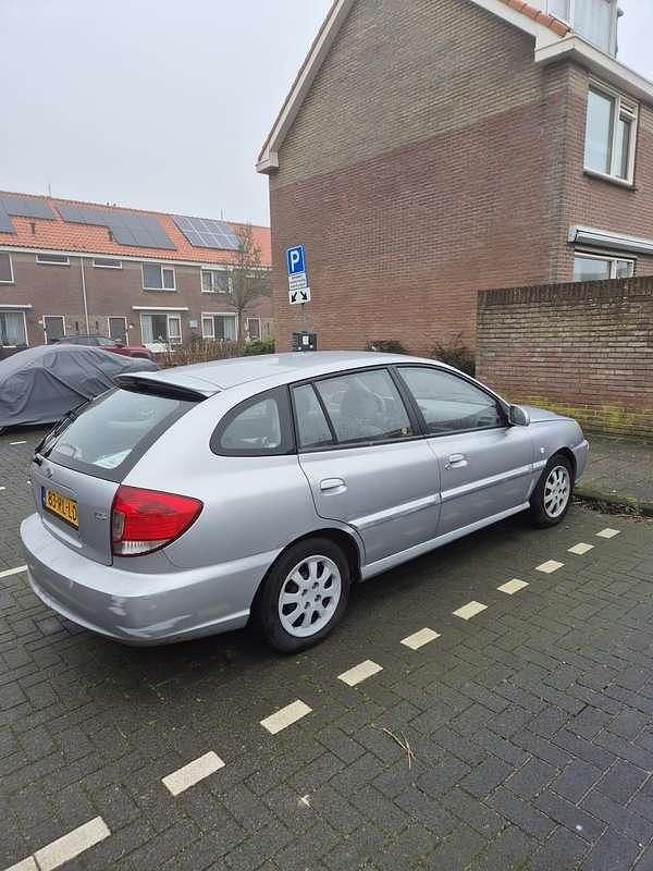 Occasion Kia Rio 97 PK (71 kW) 2005 Grijs Stationwagen