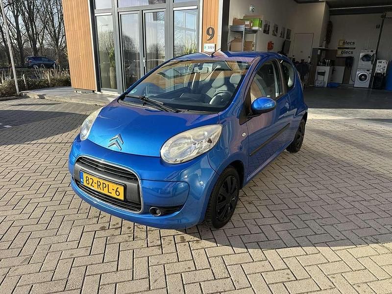 Blauw Occasion 2011 Toyota Aygo Edition Hatchback | € 3.200 (Goede deal) - Afbeelding 1/4