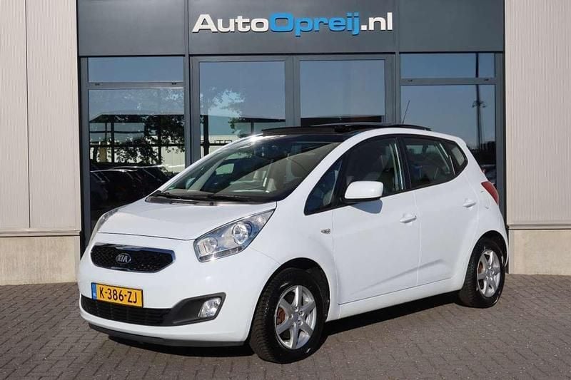 Wit Gebruikt 2014 Kia Venga FIFA World Cup Edition Hatchback | € 7.695 (Eerlijke prijs) - Afbeelding 1/4
