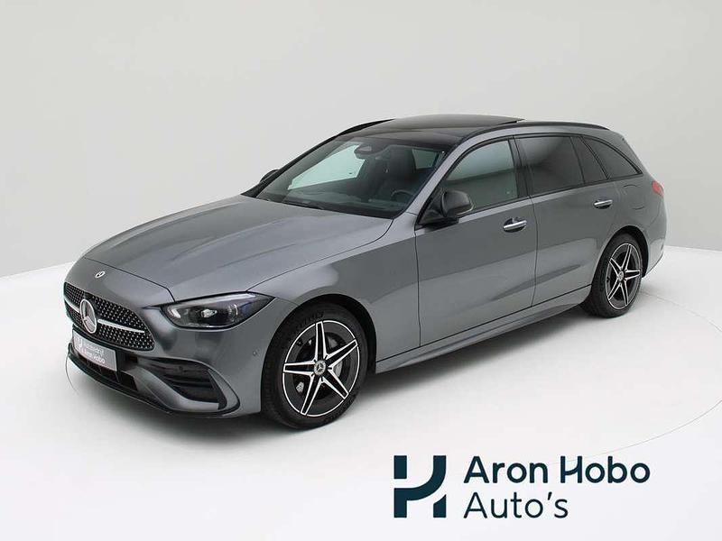 Grijs Occasion 2022 Mercedes C300e AMG Stationwagen | € 38.950 (Iets duurder) - Afbeelding 1/4
