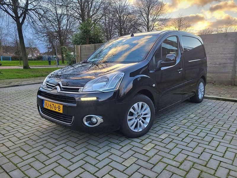 Zwart Occasion 2014 Citroën Berlingo MPV | € 5.450 (Eerlijke prijs) - Afbeelding 1/4