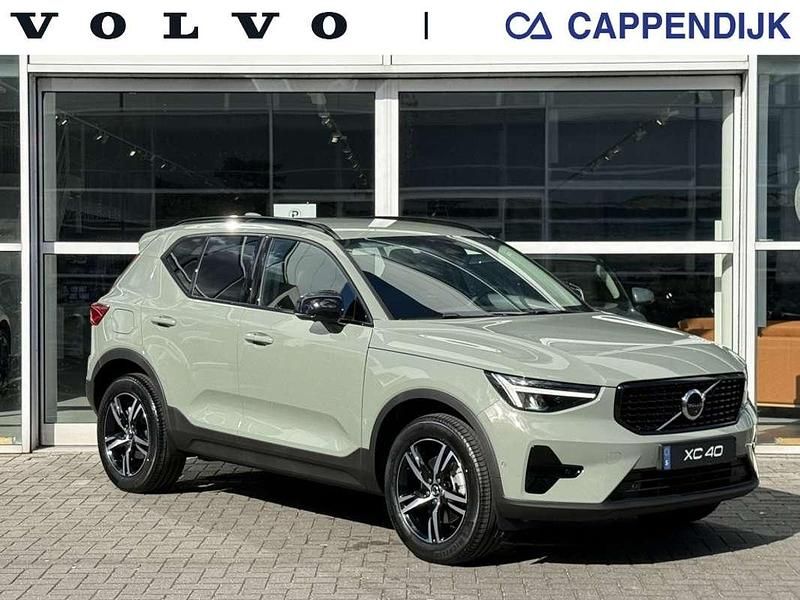 Grijs Gebruikt 2025 Volvo XC40 Plus SUV | € 53.500 - Afbeelding 1/4
