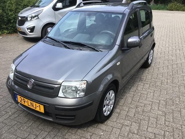 Grijs Gebruikt 2010 Fiat Panda Hatchback | € 2.950 (Eerlijke prijs) - Afbeelding 1/4