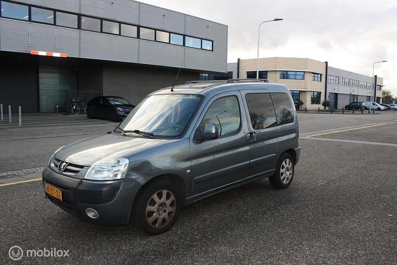 Grijs Gebruikt 2006 Peugeot Partner Van | € 999 - Afbeelding 1/4
