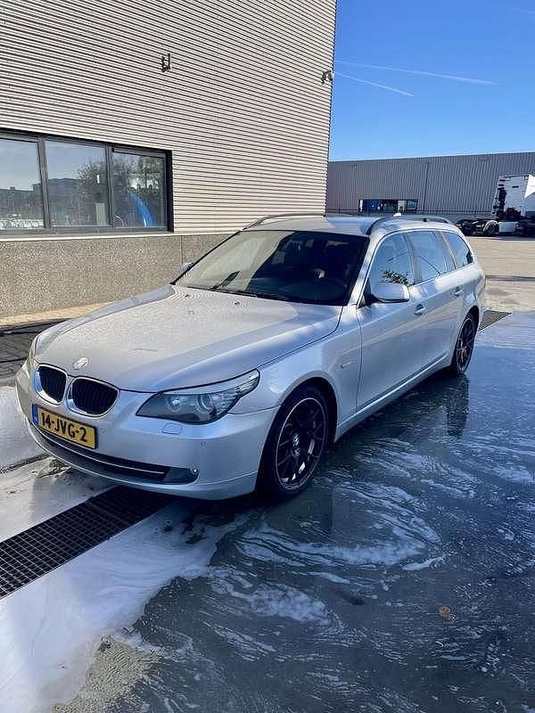 Occasion BMW 520 163 PK (119 kW) 2009 Grijs Stationwagen
