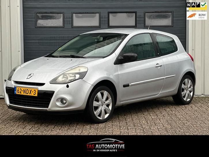 Occasion Renault Clio II 112 PK (82 kW) 2010
