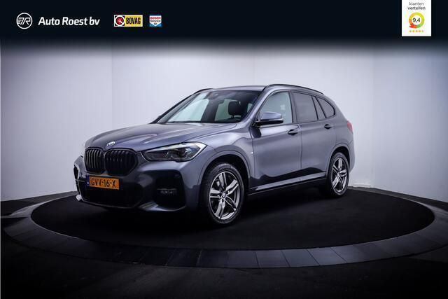 Grijs Gebruikt 2022 BMW X1 Executive SUV | € 32.750 (Goede deal) - Afbeelding 1/4