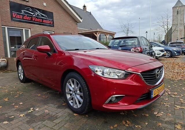Rood (metallic) Gebruikt 2014 Mazda 6 Stationwagen | € 14.500 (Iets duurder) - Afbeelding 1/4