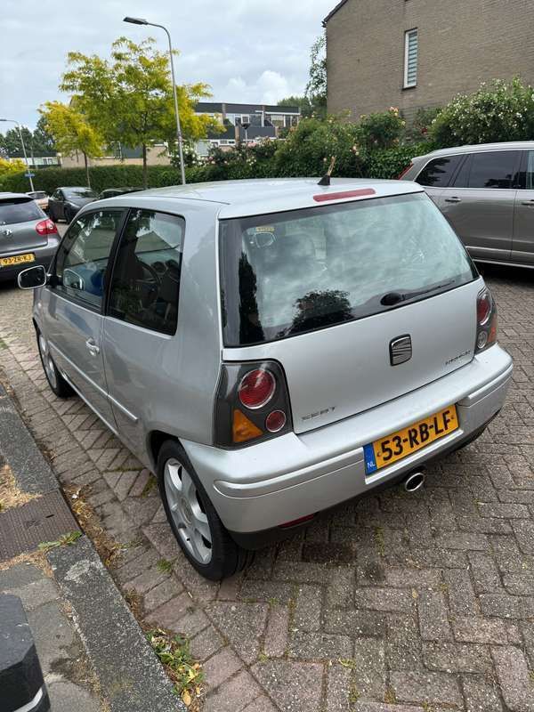 Zilver Gebruikt 2005 Seat Arosa Sport Hatchback | € 1.350 (Eerlijke prijs) - Afbeelding 1/4