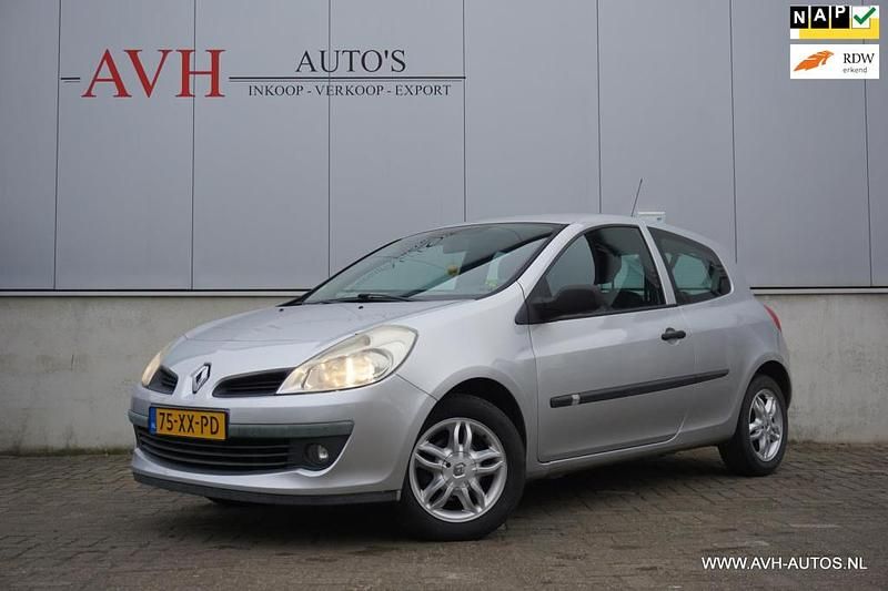 Hatchback Gebruikt 2007 Renault Clio II Business Hatchback | € 1.750 (Iets duurder) - Afbeelding 1/4
