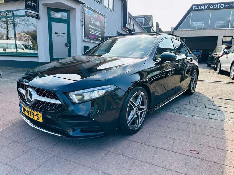 Zwart Gebruikt 2019 Mercedes A200 Advantage Sedan | € 22.999 (Eerlijke prijs) - Afbeelding 1/4