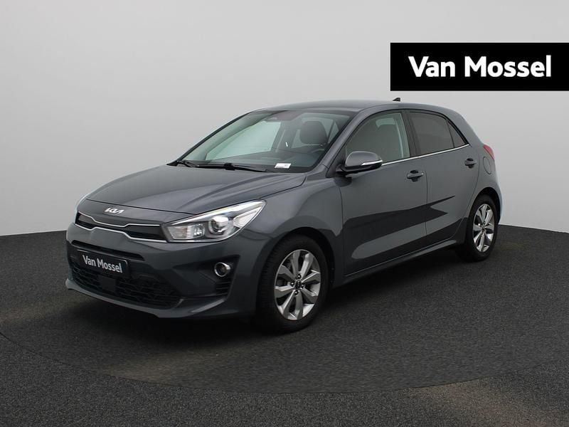 Grijs Gebruikt 2022 Kia Rio Hatchback | € 17.900 (Super prijs) - Afbeelding 1/4