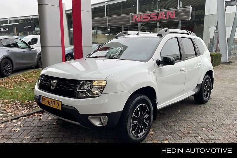 Wit Gebruikt 2017 Dacia Duster Black Shadow SUV | € 12.880 (Iets duurder) - Afbeelding 1/4