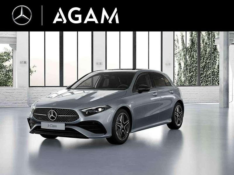 Grijs Nieuw 2025 Mercedes A250 Business Hatchback | € 48.000 - Afbeelding 1/4