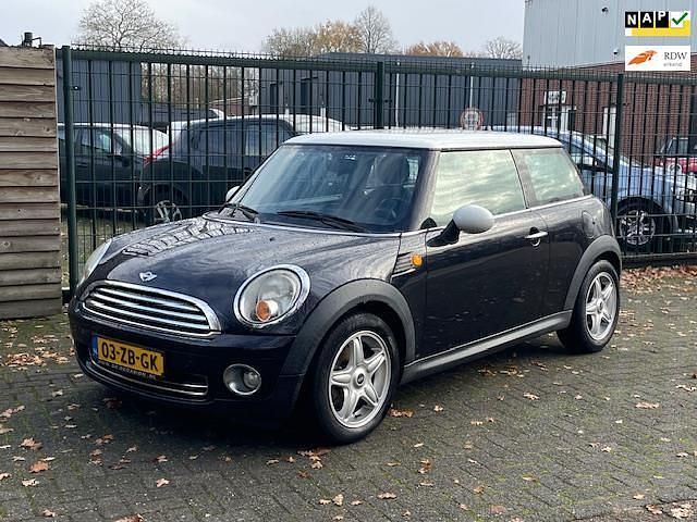Zwart Gebruikt 2007 Mini Cooper Chili Hatchback | € 2.495 (Goede deal) - Afbeelding 1/4