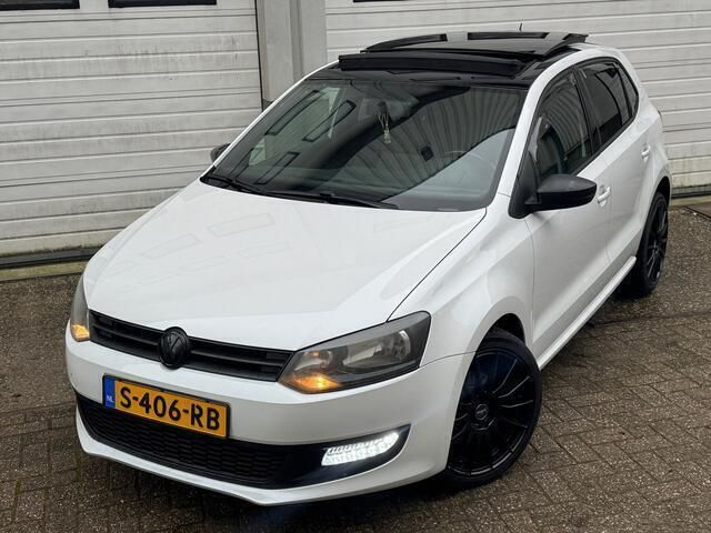 Wit Gebruikt 2013 VW Polo Comfortline Hatchback | € 5.700 (Super prijs) - Afbeelding 1/4