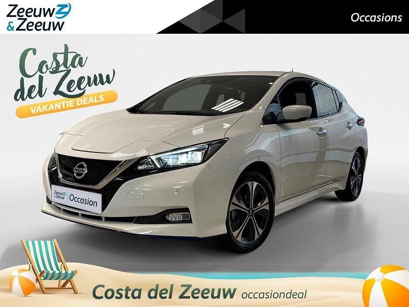 Blanc white & arctique black Gebruikt 2019 Nissan Leaf N-Connecta Hatchback | € 14.750 (Eerlijke prijs) - Afbeelding 1/4
