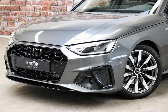 Occasion Audi A4 Competition 150 PK (110 kW) 2024 Grijs Stationwagen