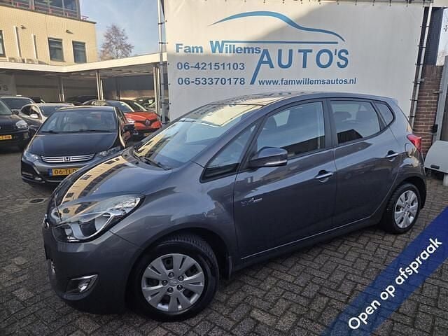 Grijs Occasion 2011 Hyundai ix20 Hatchback | € 6.969 (Goede deal) - Afbeelding 1/4