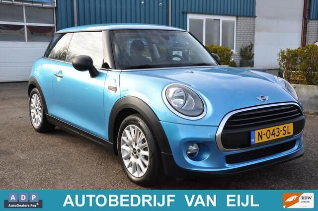 Blauw Gebruikt 2016 Mini ONE Pepper Hatchback | € 11.795 (Duur) - Afbeelding 1/4