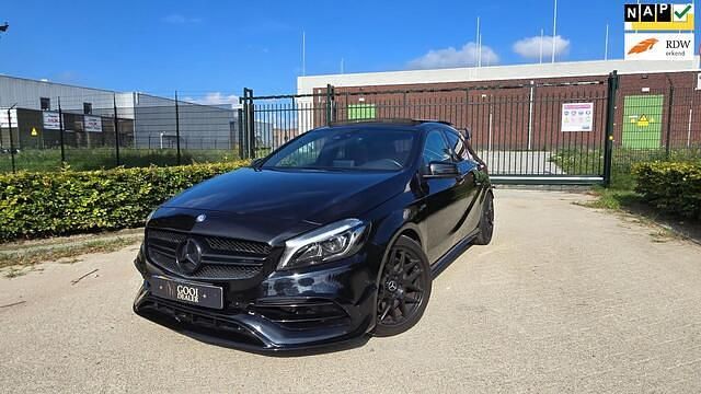 Zwart Gebruikt 2016 Mercedes A45 AMG AMG Hatchback | € 26.500 (Super prijs) - Afbeelding 1/4