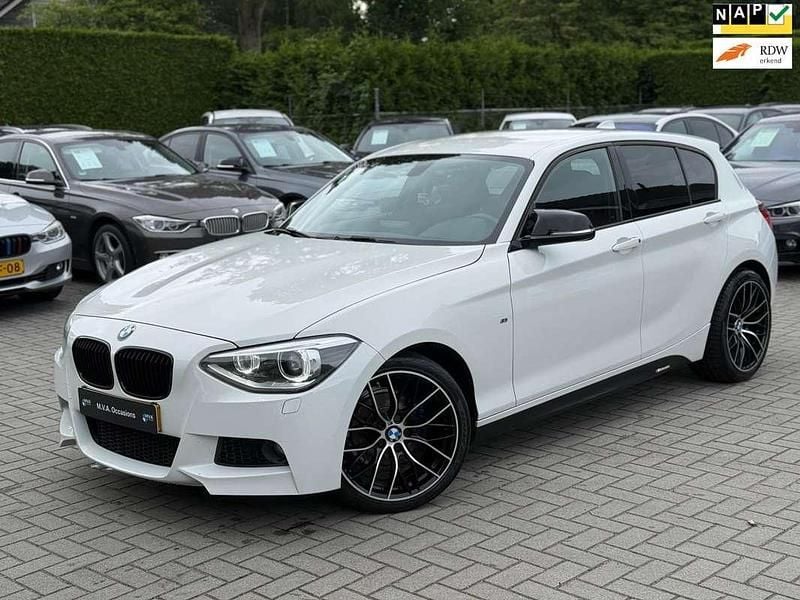 Wit Gebruikt 2014 BMW 116 Executive Hatchback | € 12.950 (Duur) - Afbeelding 1/4