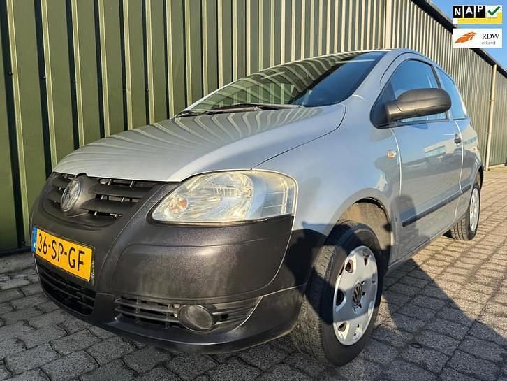 Grijs Occasion 2006 VW Fox Trendline Hatchback | € 1.650 (Eerlijke prijs) - Afbeelding 1/4
