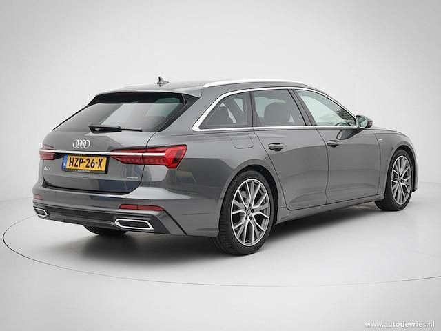 Occasion Audi A6 S-Line 2023 Grijs (metallic) Stationwagen