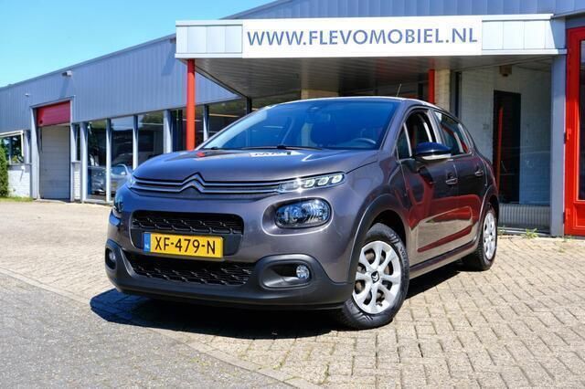 Grijs, metallic lak Gebruikt 2019 Citroën C3 Feel Hatchback | € 9.950 (Super prijs) - Afbeelding 1/4