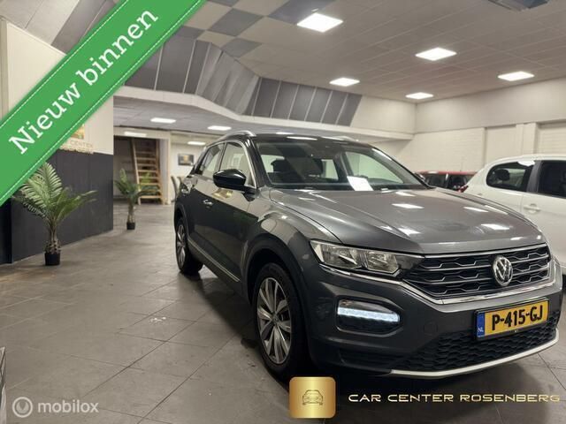 Grijs Gebruikt 2018 VW T-Roc Style SUV | € 13.250 (Duur) - Afbeelding 1/4