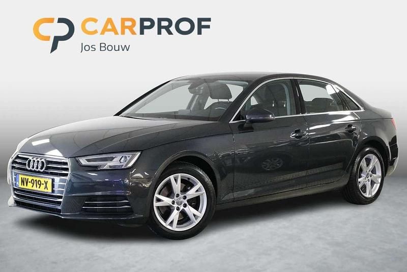 Grijs Gebruikt 2017 Audi A4 Sport Sedan | € 19.750 (Eerlijke prijs) - Afbeelding 1/4
