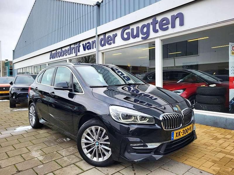 Zwart Gebruikt 2019 BMW 220 Active Tourer Executive MPV | € 20.950 (Eerlijke prijs) - Afbeelding 1/4