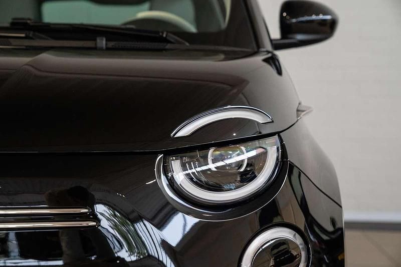 Occasion Fiat 500e La Prima 86 kW (118 PK) 2025 Zwart Hatchback