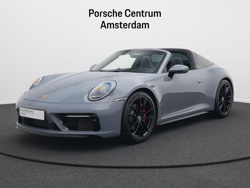 Grijs Gebruikt 2023 Porsche 911 Coupé | € 189.950 (Eerlijke prijs) - Afbeelding 1/4