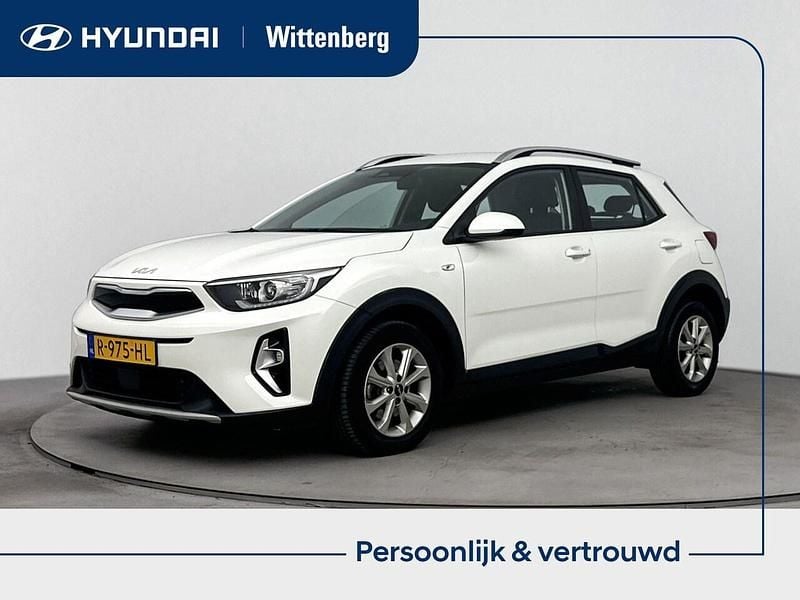 Wit Gebruikt 2022 Kia Stonic SUV | € 16.900 (Eerlijke prijs) - Afbeelding 1/3