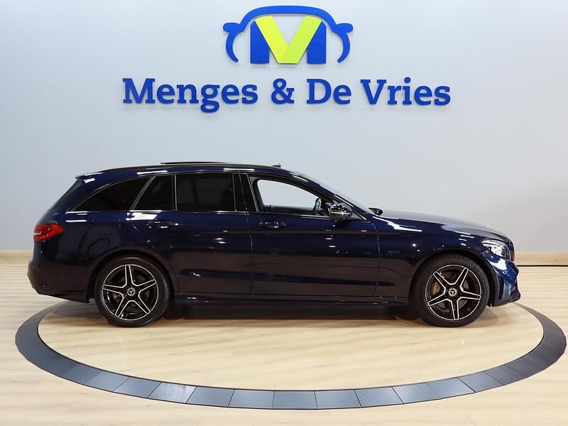 Occasion Mercedes C300 Business 320 PK (235 kW) 2021 Blauw Stationwagen