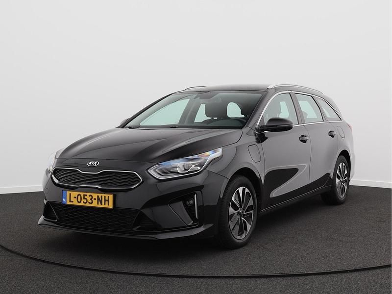Zwart Gebruikt 2021 Kia Ceed Stationwagen | € 19.900 (Goede deal) - Afbeelding 1/4