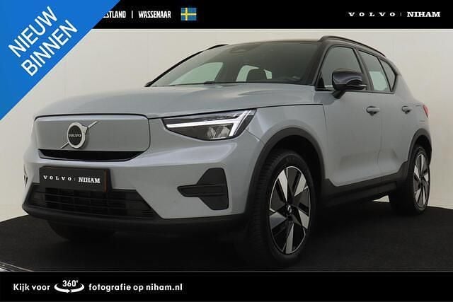 Grijs Gebruikt 2024 Volvo XC40 Plus SUV | € 43.490 (Eerlijke prijs) - Afbeelding 1/4