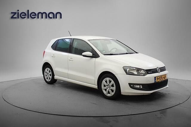Wit Gebruikt 2013 VW Polo Hatchback | € 3.845 (Goede deal) - Afbeelding 1/4
