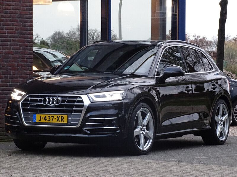 Zwart Gebruikt 2019 Audi Q5 SUV | € 49.950 - Afbeelding 1/4